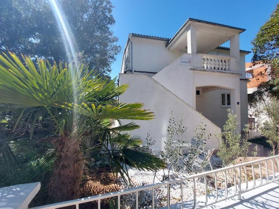 Appartamento Casa Blanca, Biograd Na Moru Esterno foto