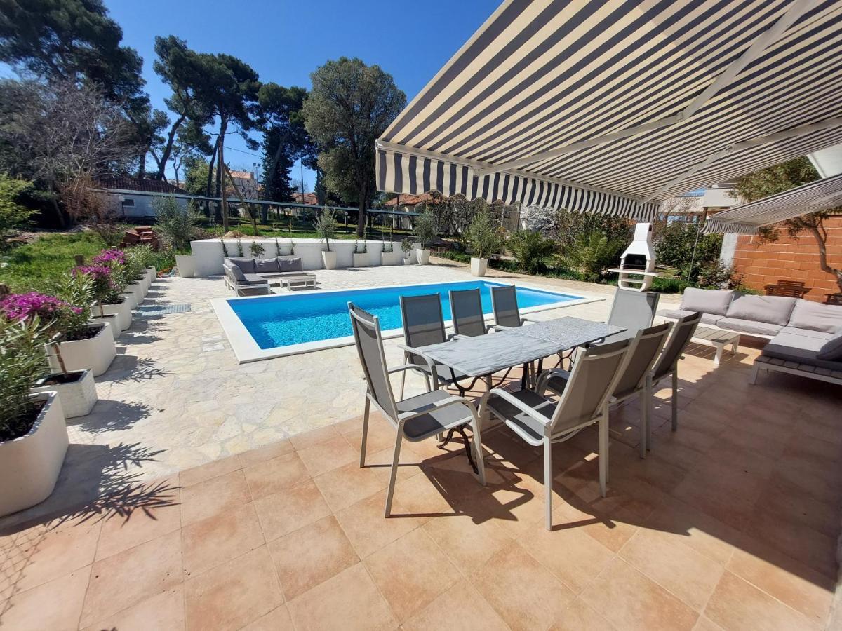 Appartamento Casa Blanca, Biograd Na Moru Esterno foto